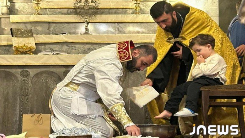 Великий четверг: обряд омовения ног  (Photo)