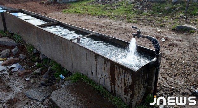 Долгожданная вода, которую не берегут