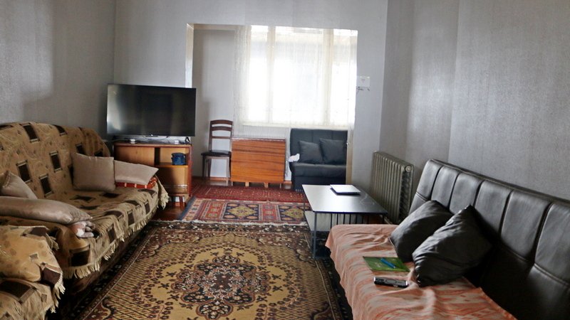 Продаётся 3-комнатная квартира с пристройкой (R)