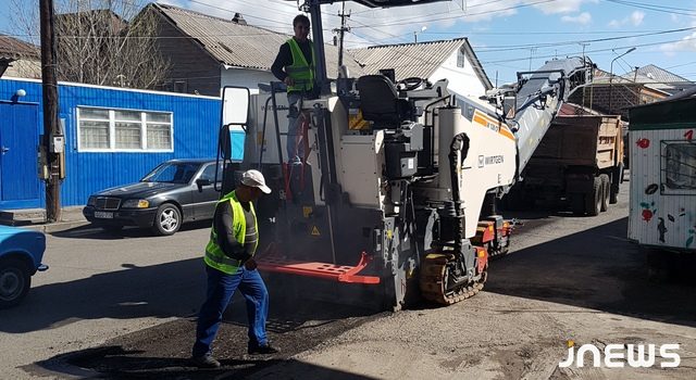 В Ахалкалаки начались работы по ямочному ремонту