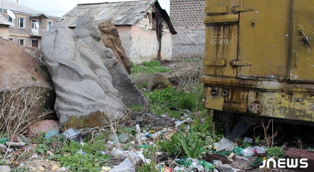Кадр дня: мусор в центре города