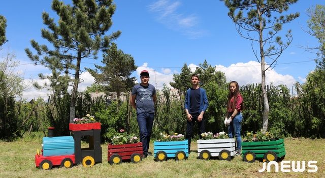 Заброшенный парк стал привлекательным