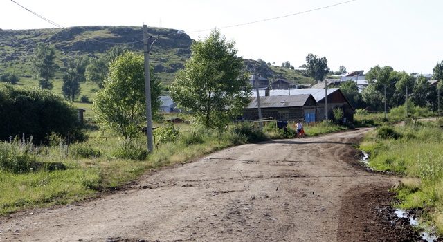 Асфальтирование дороги между Малым и Большим Ханчали в процессе