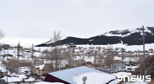 Карусель жизни замедляет движение