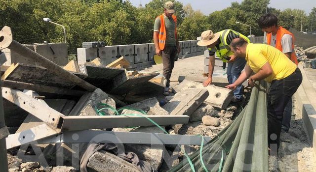 В Тбилиси армянские надгробные плиты были спасены от участи строительного мусора