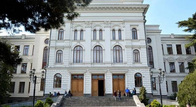 Общение, ассоциация, TV, раскованность, – рецепт изучения языка